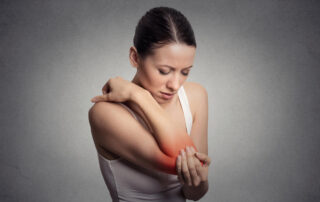 ucl tear symptoms
